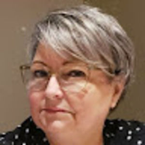 Meet your Posher, Suzanne